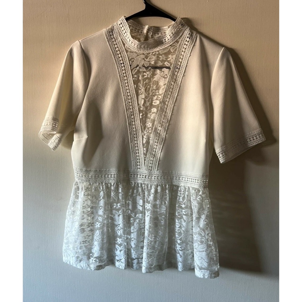 Cottagecore Cream Lace Peplum Blouse Short Sleeve High Neck Floral Crochet Top M - Picture 2 of 4
